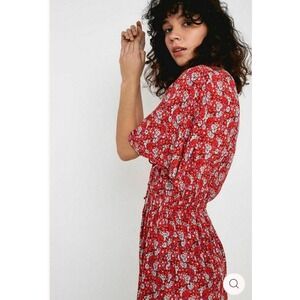 🌺 Urban Outfitters Floral Crinkle Romper 🌺
